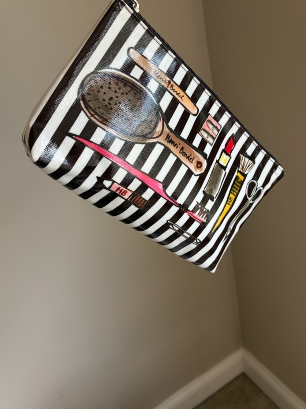 Henri Bendel Cosmetic Bag - Picture 11 of 11